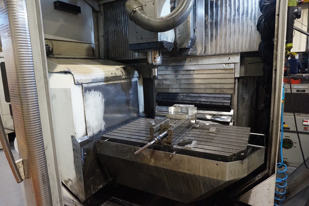 DECKEL MAHO 60t  2001